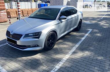 Skoda Superb Style 4x4 2016