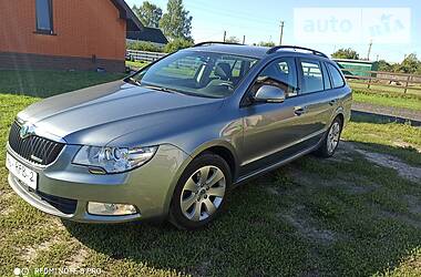 Skoda Superb  2011