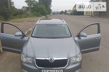 Skoda Superb  2011