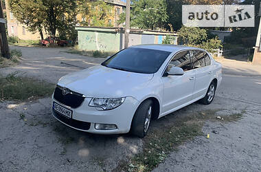 Skoda Superb  2008