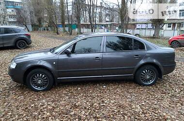 Skoda Superb  2006