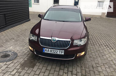 Skoda Superb  2011