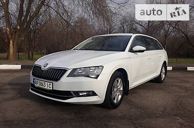 Skoda Superb OFICIAL 2016