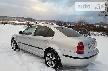 Skoda Superb  2006