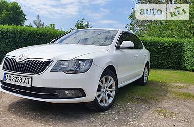 Skoda Superb  2013