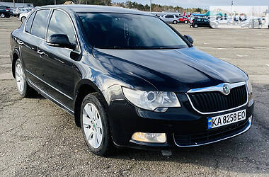 Skoda Superb  2011