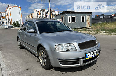 Skoda Superb  2002