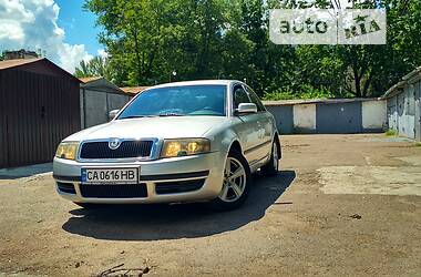 Skoda Superb  2005