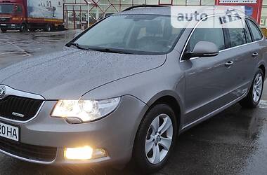 Skoda Superb  2012