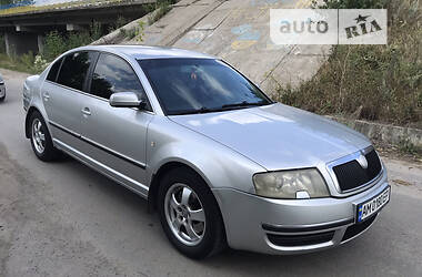 Skoda Superb  2002