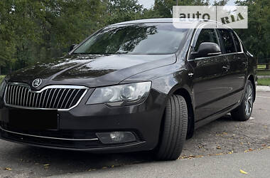 Skoda Superb  2013