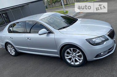 Skoda Superb  2013