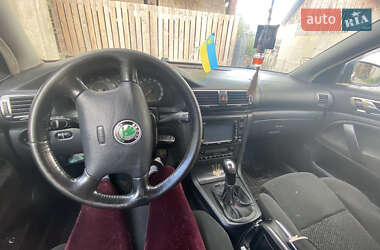 Skoda Superb  2003