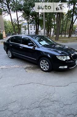 Skoda Superb  2008