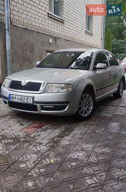Skoda Superb  2003