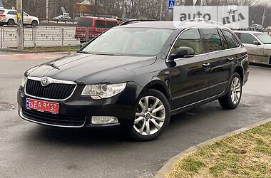 Skoda Superb  2011