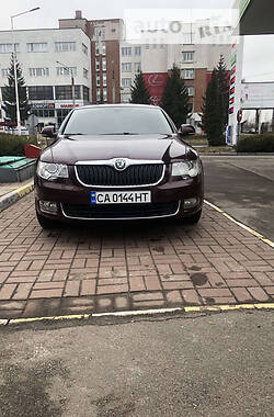 Skoda Superb  2011