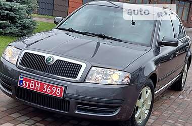 Skoda Superb  2004