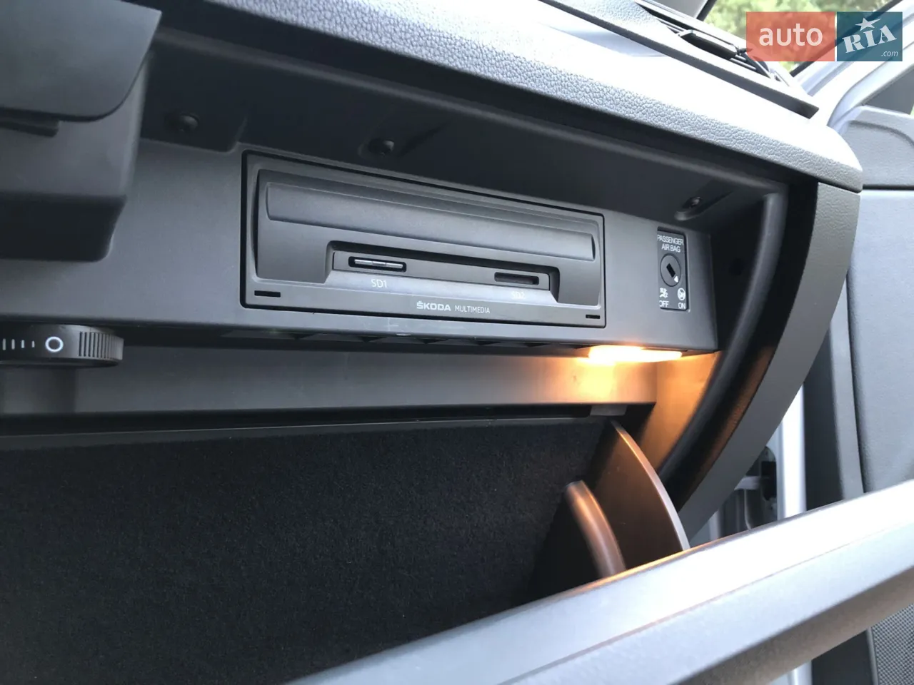 2016 Skoda Superb - мініатюра 3