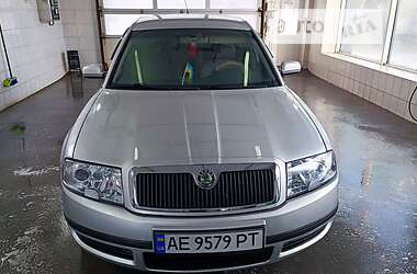 Skoda Superb  2004