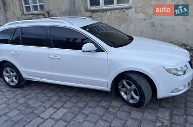 Skoda Superb  2012