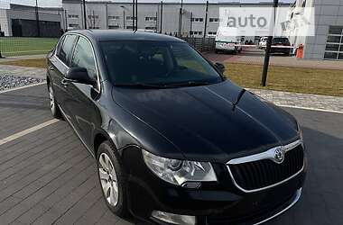 Skoda Superb  2012