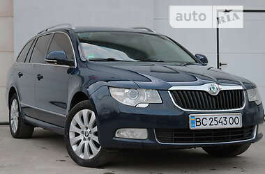 Skoda Superb  2011