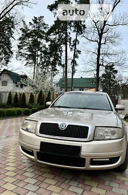 Skoda Superb  2004