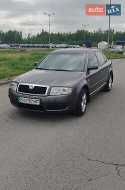 Skoda Superb  2003