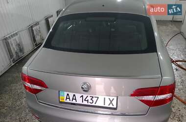 Skoda Superb  2013