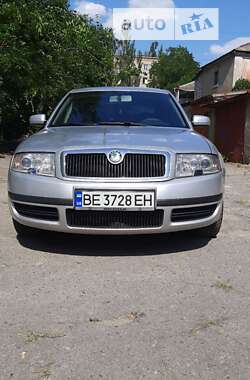 Skoda Superb  2003