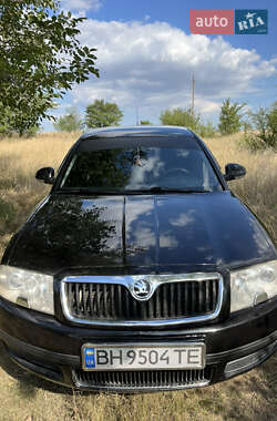 Skoda Superb  2007