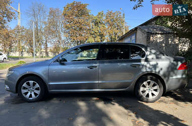 Skoda Superb  2012