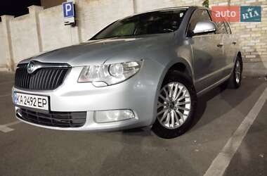 Skoda Superb  2012