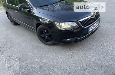 Skoda Superb  2014