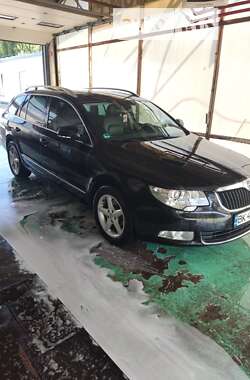 Skoda Superb  2010