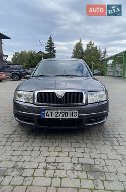 Skoda Superb  2005
