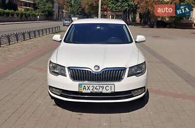 Skoda Superb  2013