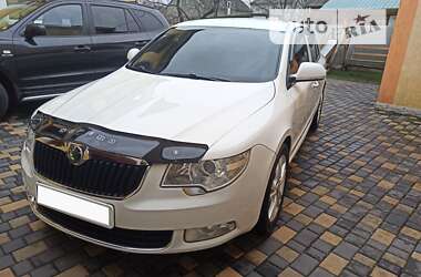 Skoda Superb 2012