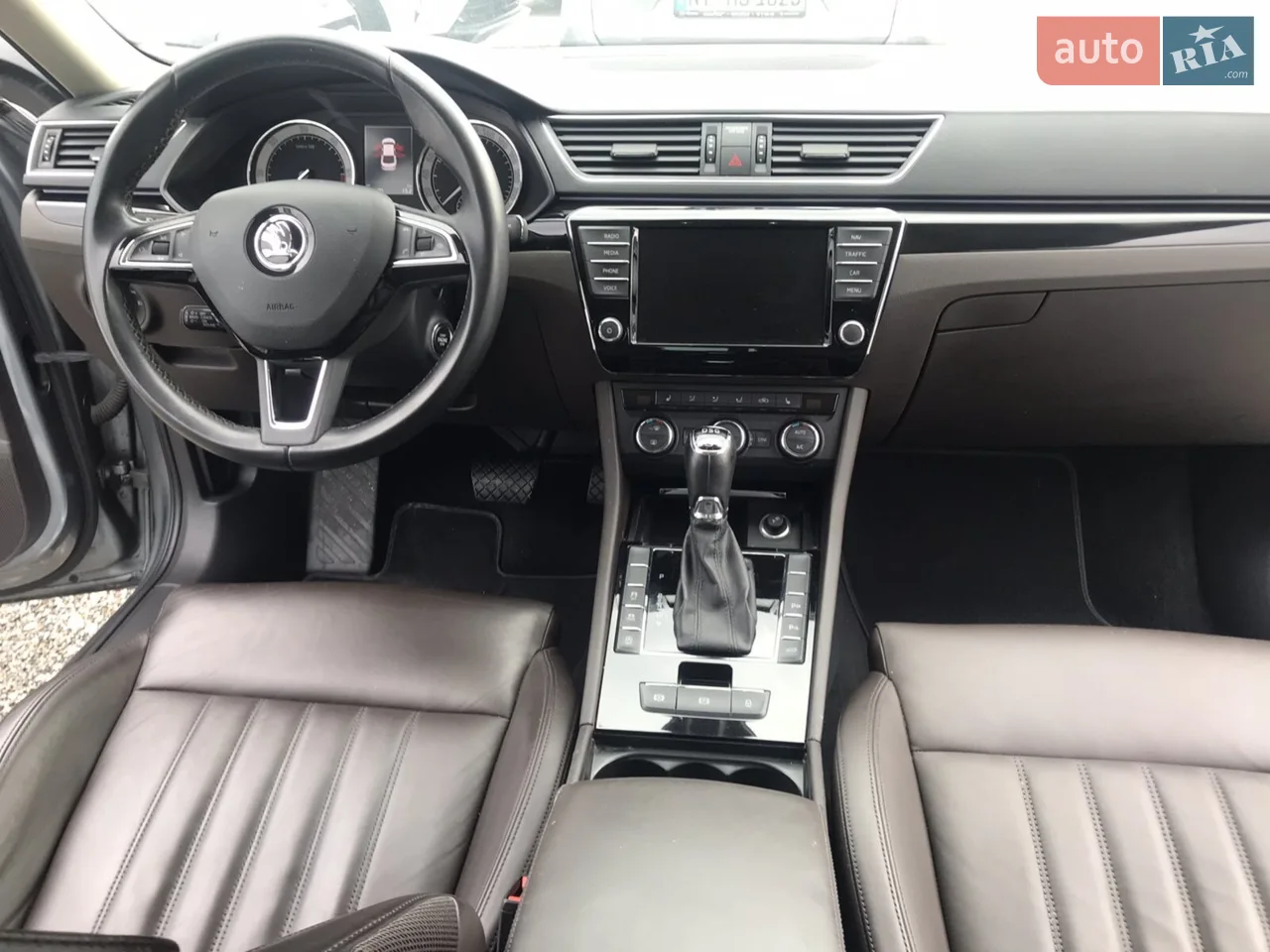 2015 Skoda Superb - мініатюра 2