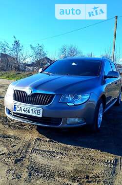 Skoda Superb  2012