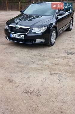 Skoda Superb  2012