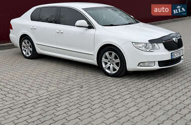 Skoda Superb  2010