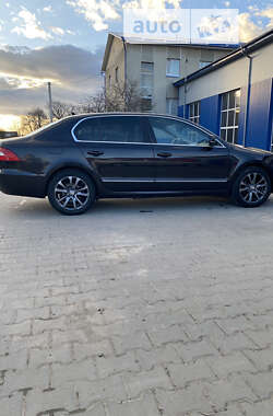 Skoda Superb 2012