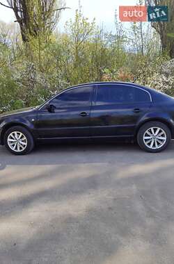 Skoda Superb  2005