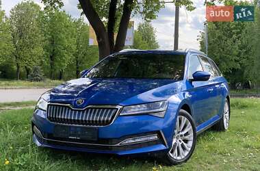Skoda Superb  2020