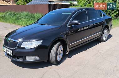 Skoda Superb  2011