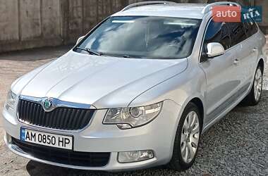 Skoda Superb  2011