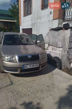 Skoda Superb  2004