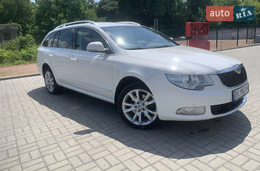 Skoda Superb  2012